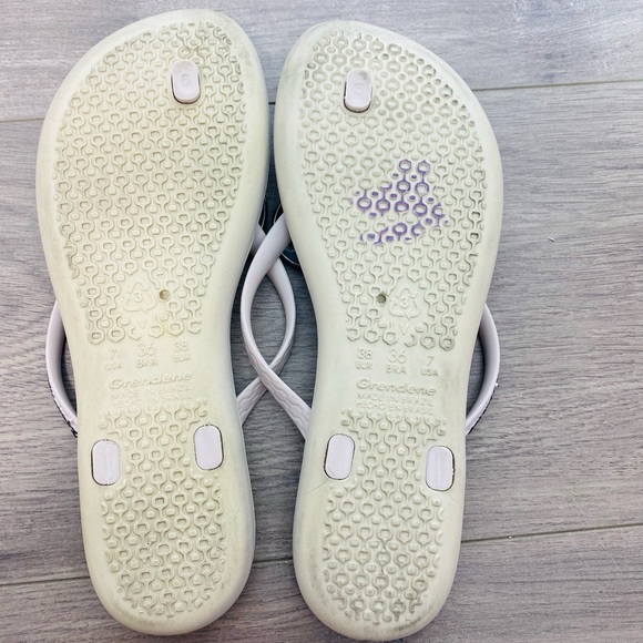 Used Ipanema
Women's Wave Heart Sparkle Flip-Flop Sandals size 7 - Picture 6 of 7